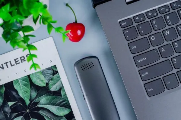 Multisprachiger Übersetzungs-Scantalker